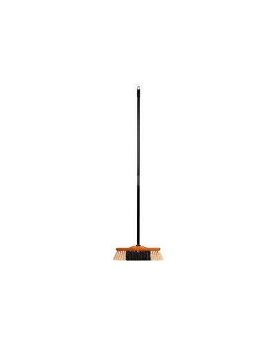 Smeták_Mr._Broom_s_n_700x1000.jpg Smeták_Mr._Broom_s_n_700x1000.jpg