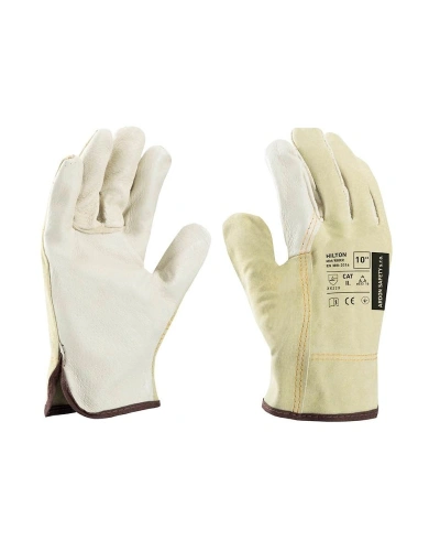 Hilton2 700x1000.jpg