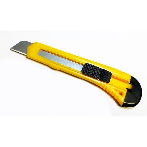 Nůž odlamovac plast 500x500.jpg Nůž odlamovac plast 500x500.jpg