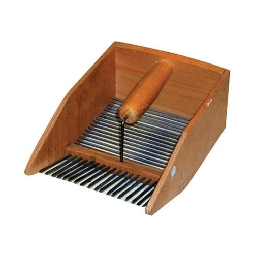 Česáček borůvky_500x500.jpg Česáček borůvky_500x500.jpg